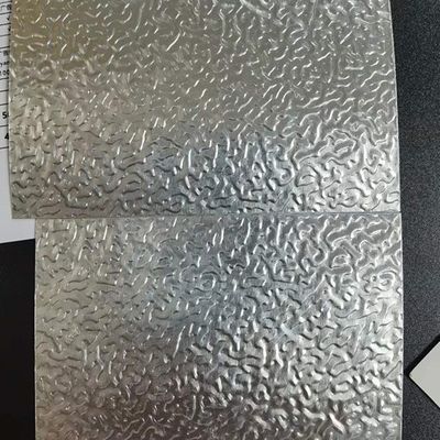 Σύνθεση 3105 H26 Βαθμός θερμοκρασίας 26 μεγέθους Σφιχτό λευκό χρώμα γύψο Εμφασμένο φύλλο αλουμινίου που χρησιμοποιείται για την κατασκευή εξωτερικής επένδυσης