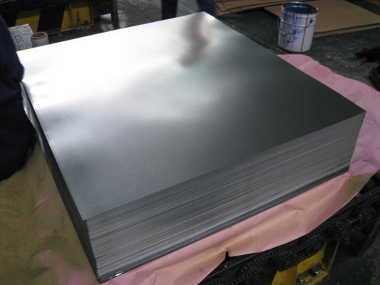 AA3003 H24 Υψηλό γυαλιστερό μαύρο χρώμα επικαλυμμένο φύλλο αλουμινίου Πολυεστέρα επικαλυμμένο φύλλο αλουμινίου για υλικό στάθμευσης