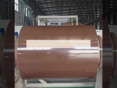 3003 Σύνωση αλουμινίου - 2,5 mm/2000 mm Φθοριούχο άνθρακα Διακοσμητική πλάκα αλουμινίου για τοίχους κουρτίνας