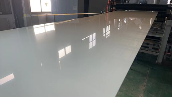 Σύνθετο 3003 H26 0,28mm X 1250mm Ασημένιο χρώμα Προχρωματισμένο αλουμινένιο περιτύλιγμα για ACP - Αλουμινίου-πλαστικού σύνθετο πάνελ παραγωγή