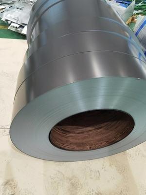 Σύνθετο αλουμινίου 3105 0,55 mm πάχος Ματ χρώμα PVDF Προχρωματισμένο αλουμινίου περιτύλιγμα για τοίχους κουρτίνας Πίνακα προσώπου