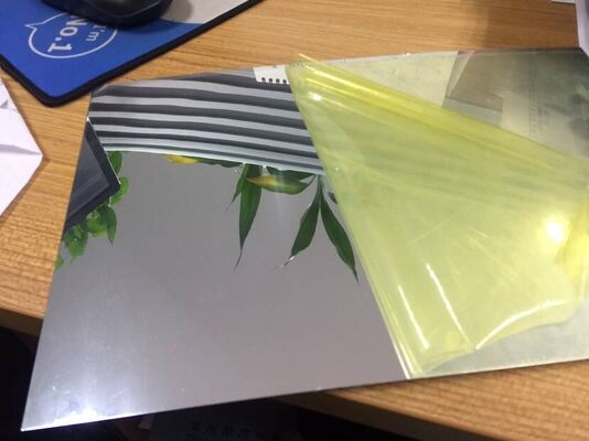 Κράμα 1085 πάχους 0,50mm Φινίρισμα καθρέφτη φύλλο αλουμινίου Χρυσό χρώμα που χρησιμοποιείται για πάνελ διακόσμησης σπιτιού