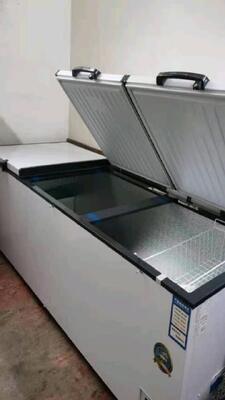 Η επιφάνεια αλουμινίου σε ανάγλυφη επιφάνεια προσφέρει εξαιρετική αντοχή σε αντίκτυπο και ελαφρύτητα στον τομέα των μεταφορών