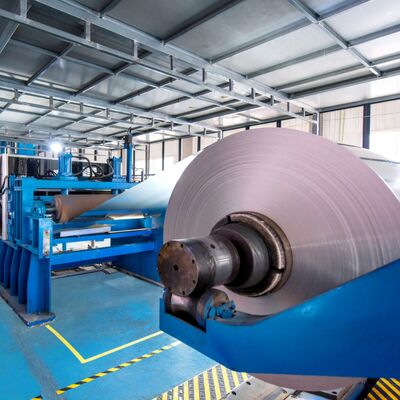 Άλουμινίου 1060 Αλουμινίου περιέλιγμα ψύξη για θερμοκηλίδα LED. πάχος 1,0-5 χιλιοστά πλάτος 800-1200 χιλιοστά ανωτισμένο μαύρο ή φυσικό υψηλή θερμική αγωγιμότητα